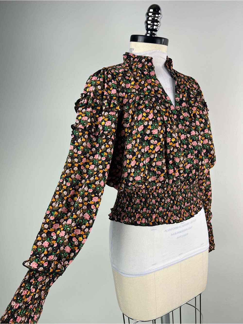 💚 3793. Floral Smocked Waist Ruffle Blouse - Black/Pink - Picture 2 of 8